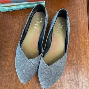 Toms Flats - EUC W11